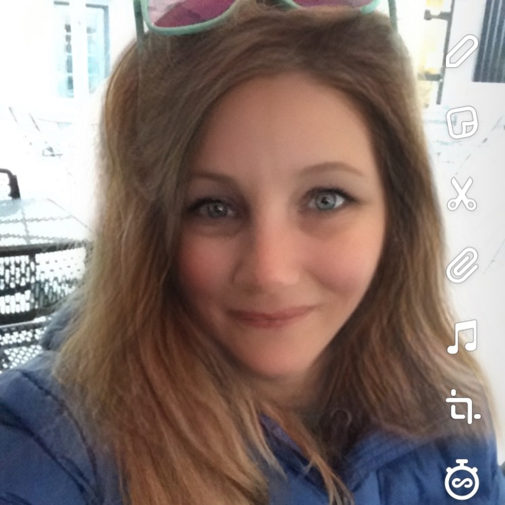 Meet your Posher, Stephanie